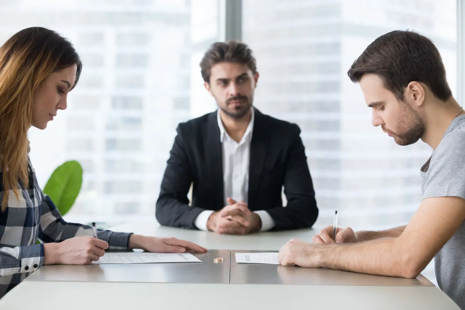 How EH Mediation Guides Couples Toward Fair and Balanced Outcomes Driffield
